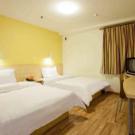 7Days Inn Guangzhou Southern Hospital Medical College Station Exterior foto