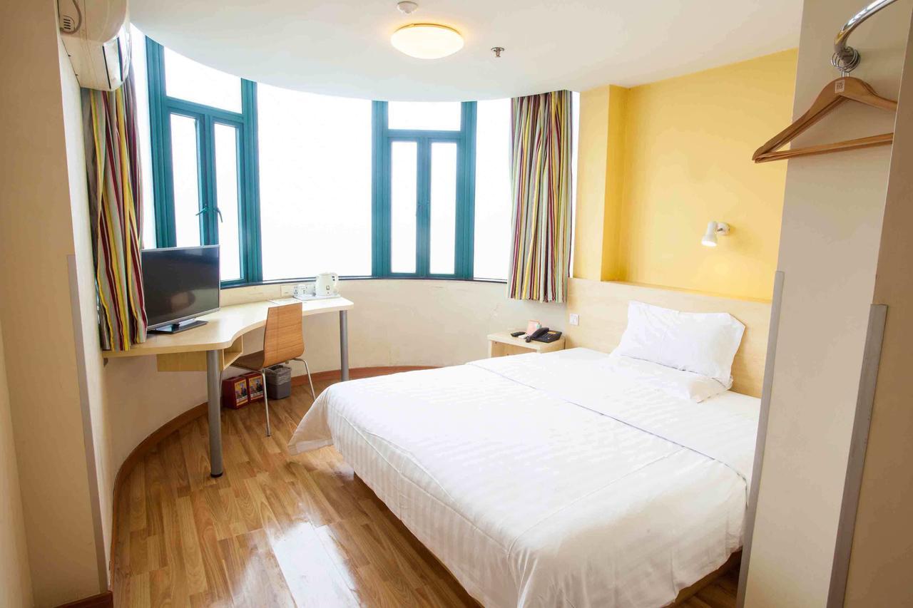 7Days Inn Guangzhou Southern Hospital Medical College Station Exterior foto